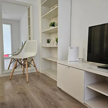 150a Moderno, Playa San Lorenzo By R2r Consulting *