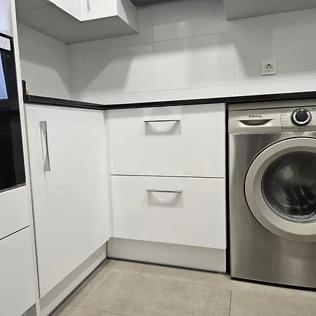 Apartment 150a Moderno, Playa San Lorenzo Gijon